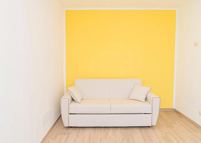 Tra Sole E Limoni * トラモンティ