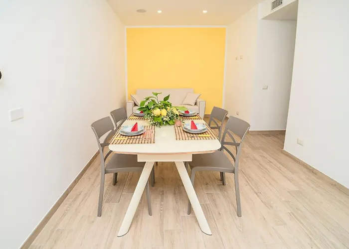 Tra Sole E Limoni * トラモンティ